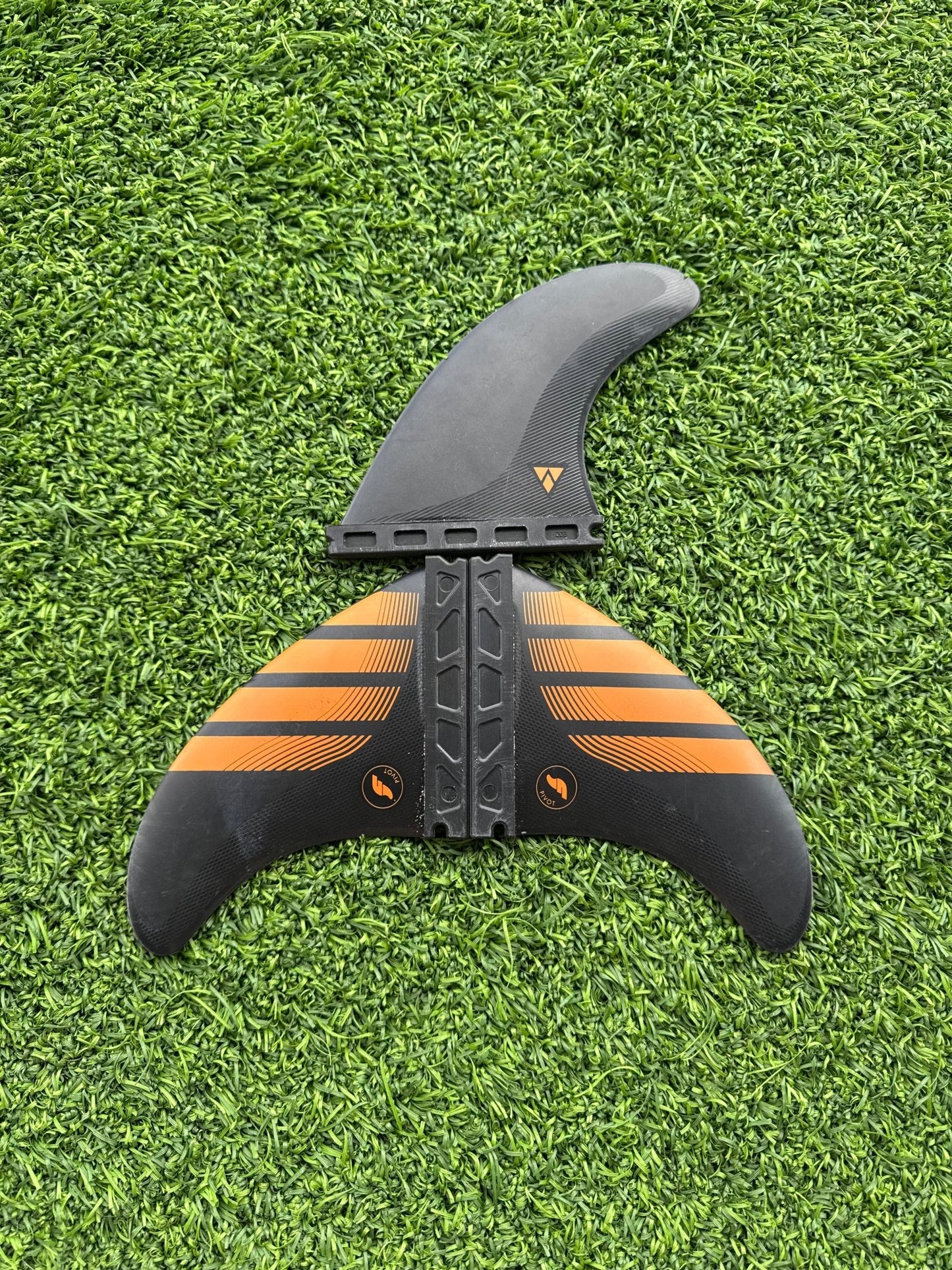 Futures Pivot Medium Thruster Fin Set (USED) - Surfboardbroker