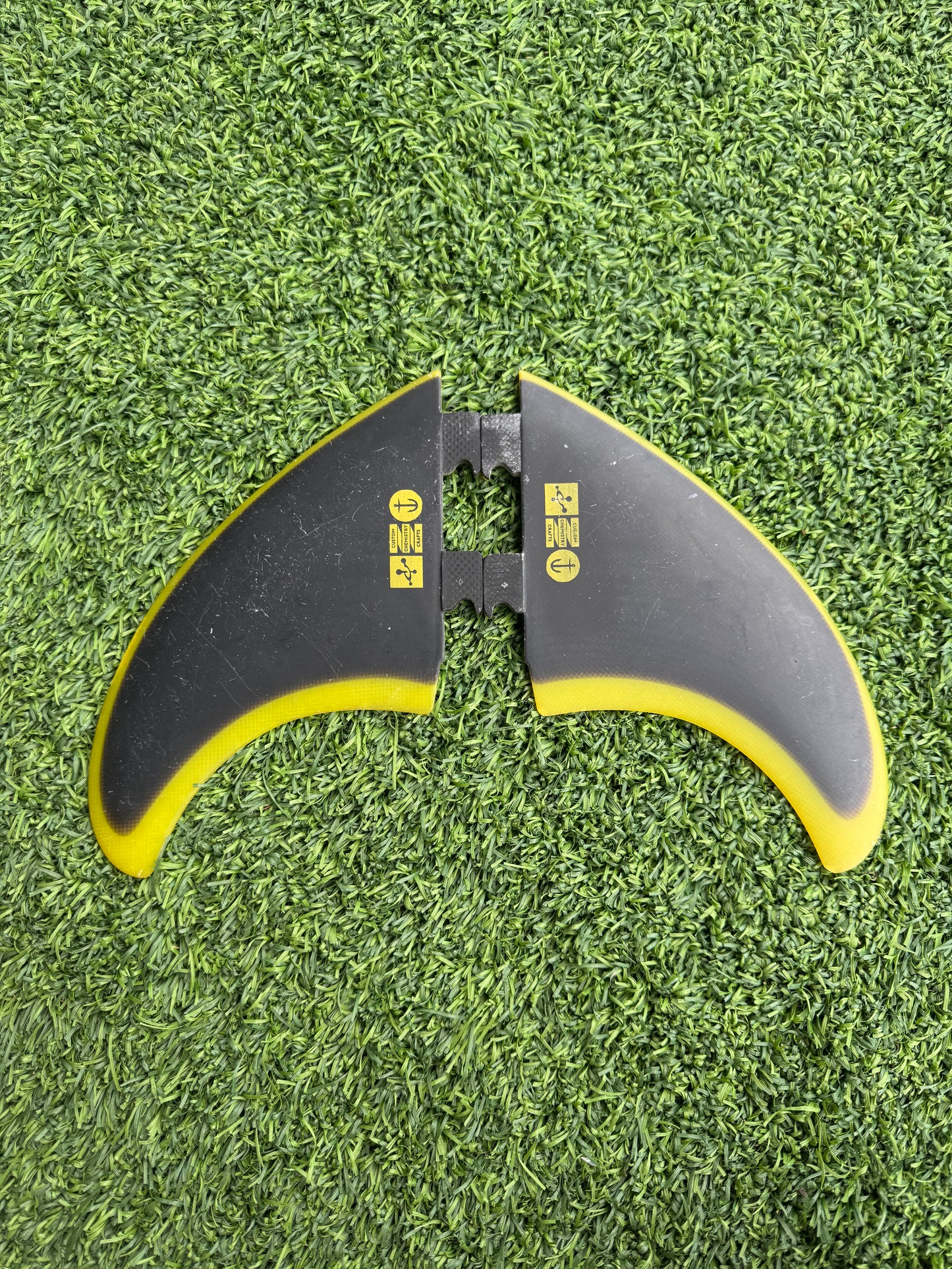 Captain Fin Co - Chemistry Twin - Black/Yellow (Snap-In / FCS II) (USED)