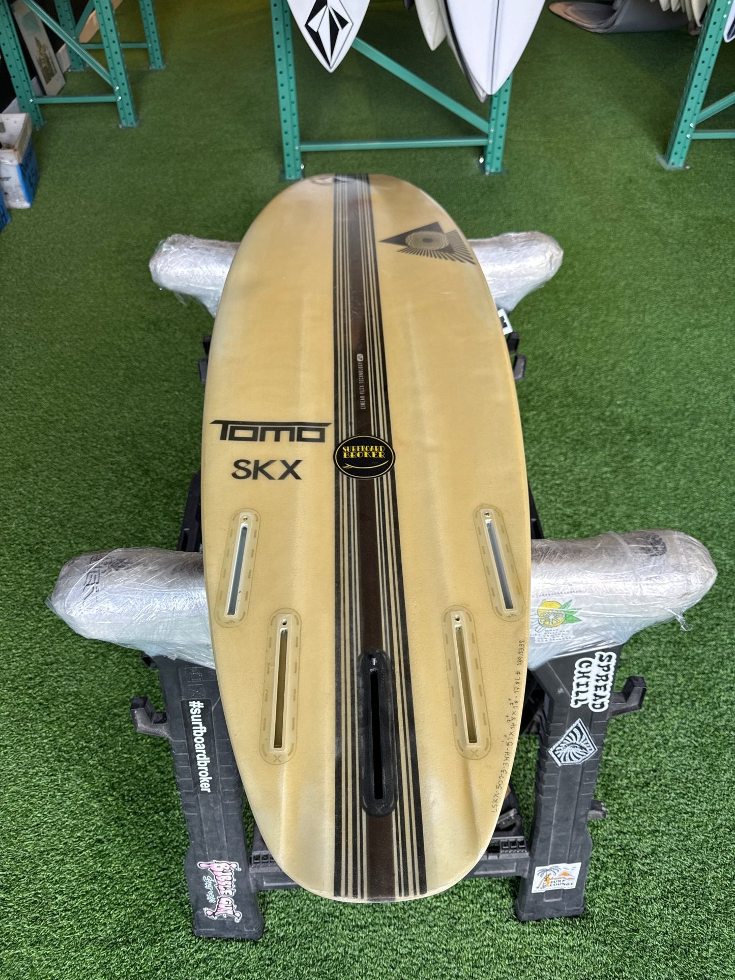 5'1 17L Tomo Surfboard - Surfboardbroker