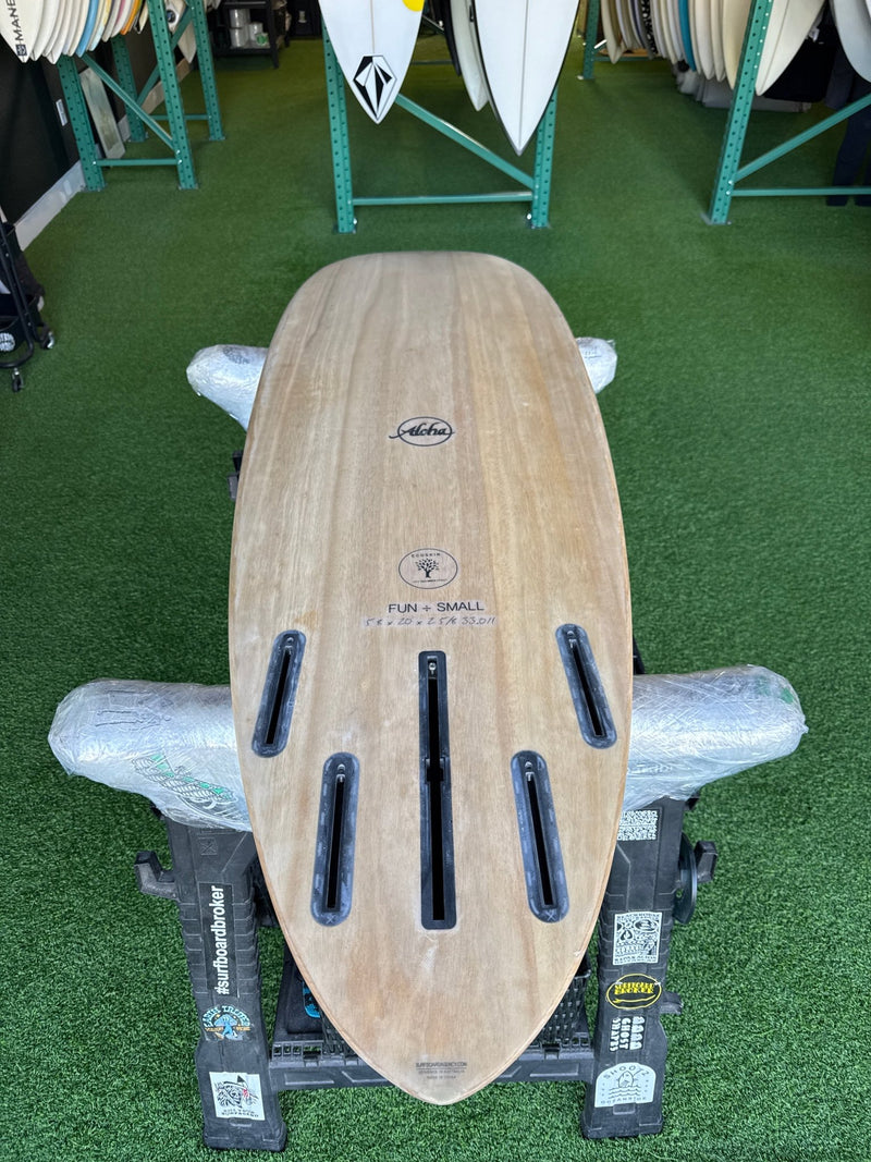 5’8 33L Aloha Surfboard - Surfboardbroker