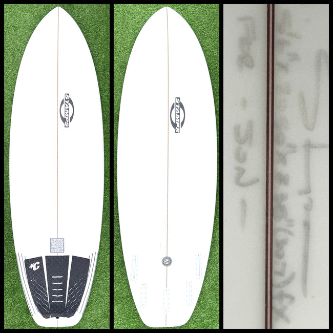 Stamps Surfboard 5'6 30L (USED)