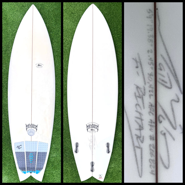Lost Surfboard 5'9 30L (USED)