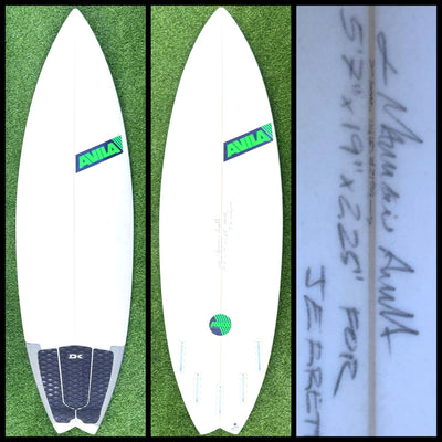 Avilla Surfboard 5'7 26L (USED) - Surfboardbroker