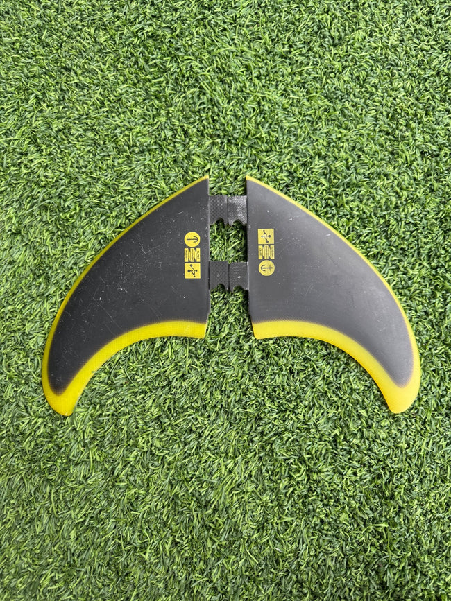 Captain Fin Co - Chemistry Twin - Black/Yellow (Snap-In / FCS II) (USED) - Surfboardbroker