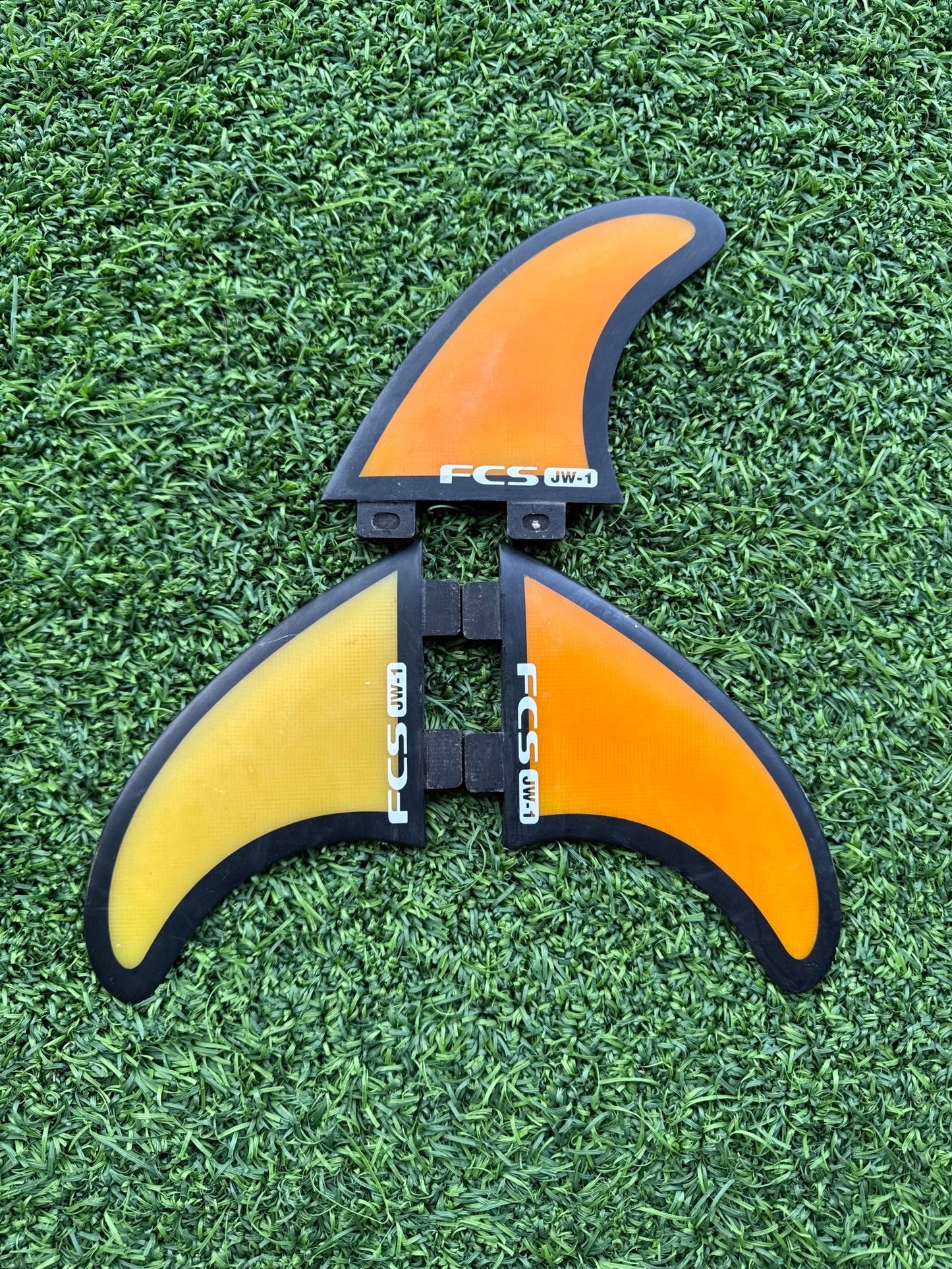 FCS II Julian Wilson Small Thruster Fin Set (Used) - Surfboardbroker