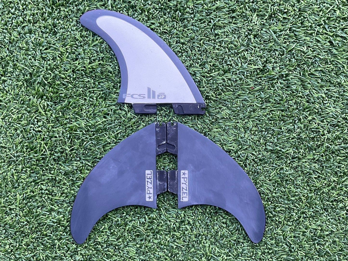 FCS II PYZEL LARGE TRI FIN SET (Used) - Surfboardbroker