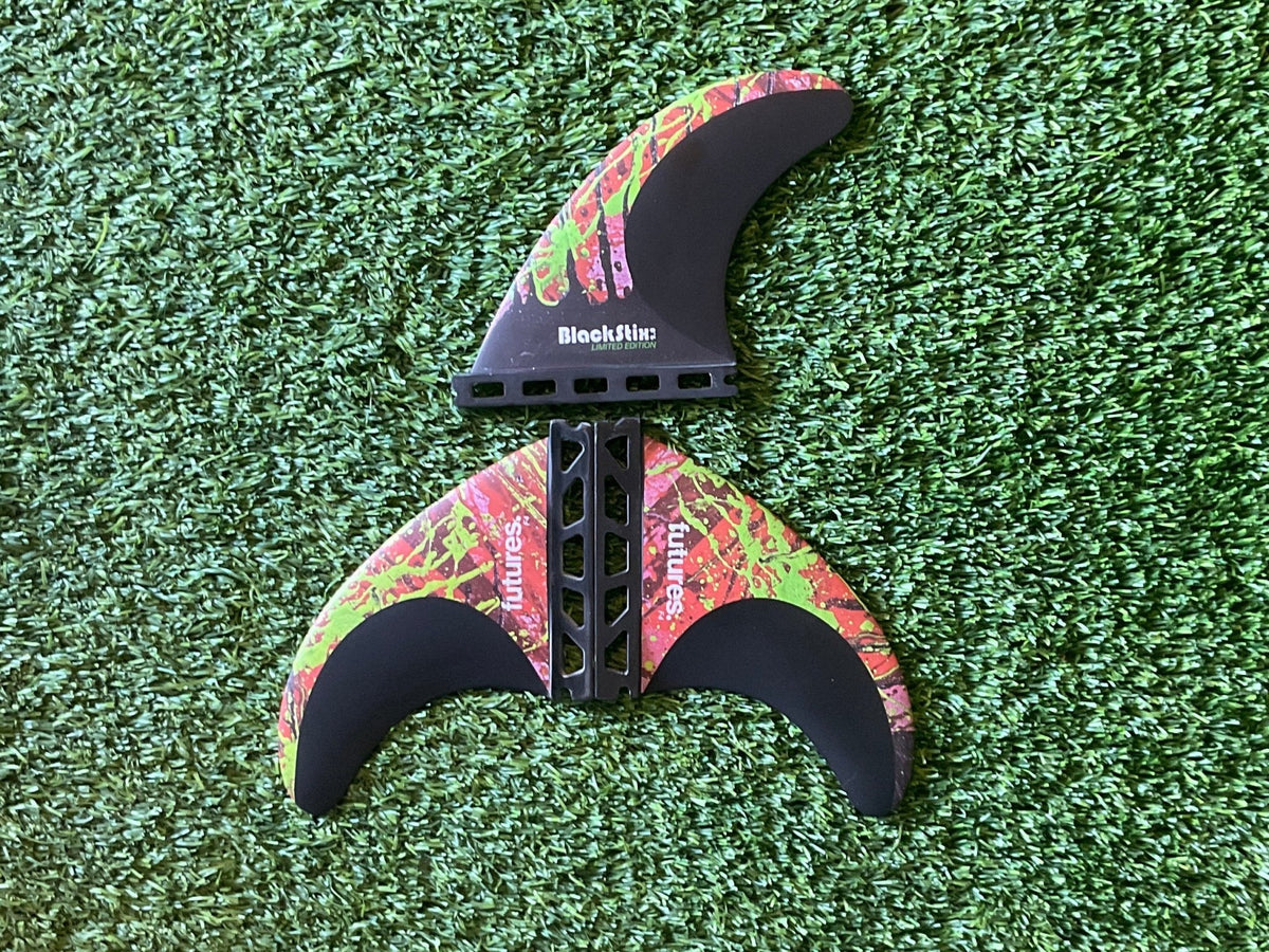 Futures F4 Blackstix Thruster Small Set (NEW) - Surfboardbroker
