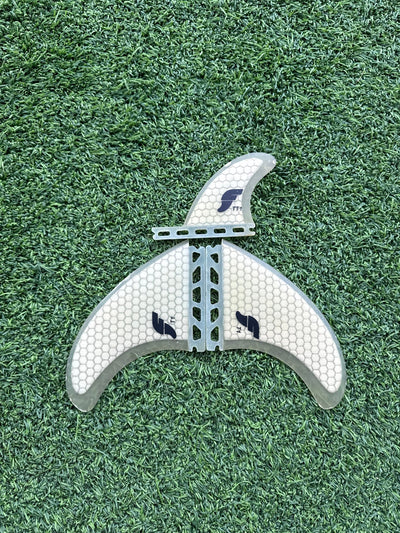 Futures T1 Twin + Stabilizer Fin Set (USED) - Surfboardbroker