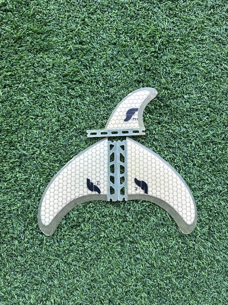 Futures T1 Twin + Stabilizer Fin Set (USED) - Surfboardbroker