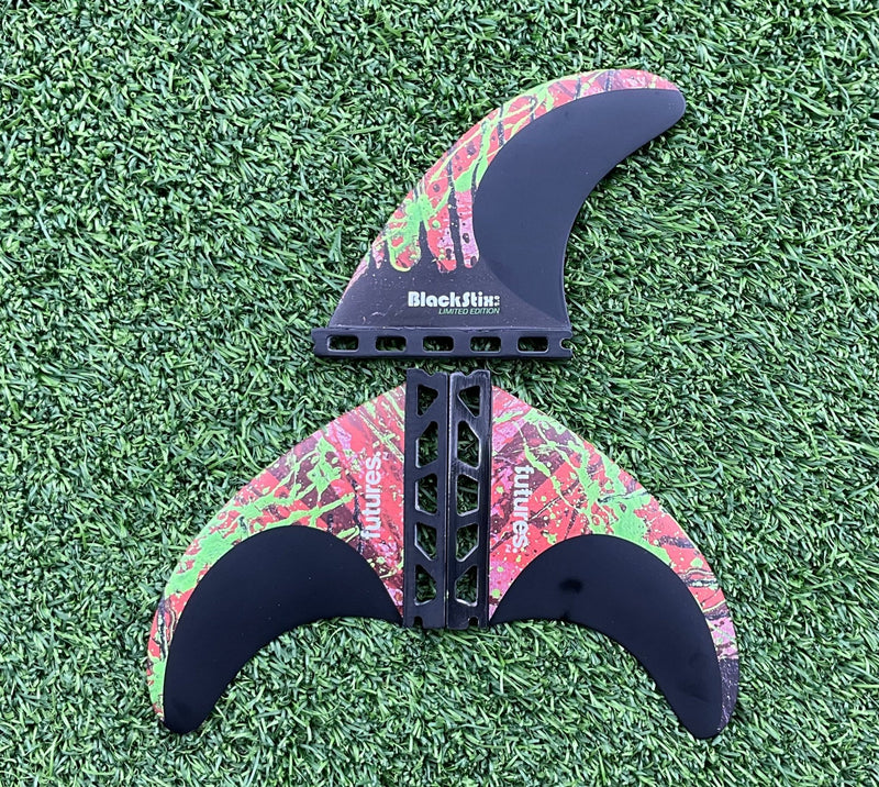 Futures V2F4 BLACKSTIX 2.0 THRUSTER SET (NEW) - Surfboardbroker