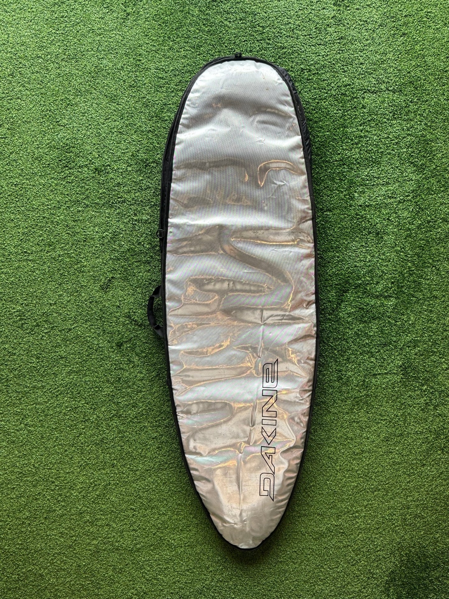 Surfboard Travel Bag 6’10” Dakine (Multi Board) - Used - Surfboardbroker